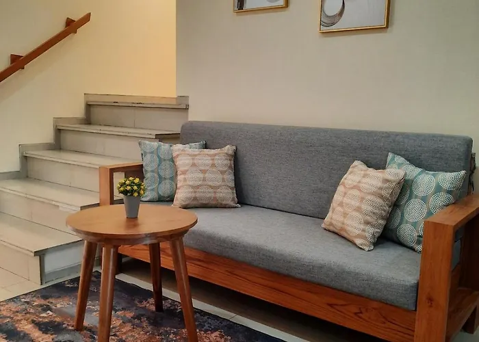 Bali Oma Living - Spacious 3br Family Near Sanur Ferienhaus